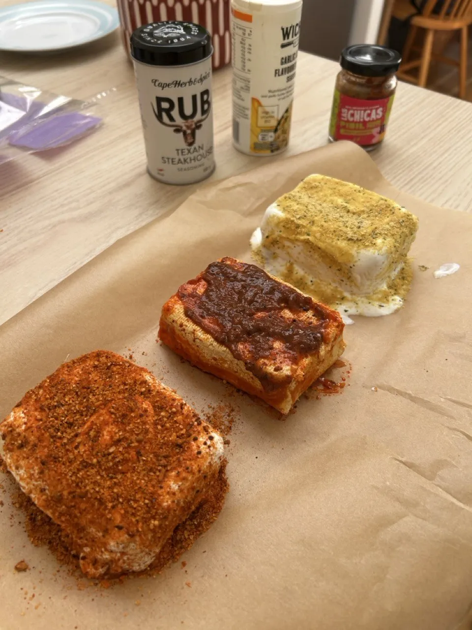 Pieczone tofu w trzech przyprawach